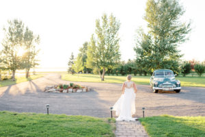 Idaho vintage car wedding