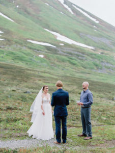Alaska elopement in the mountains